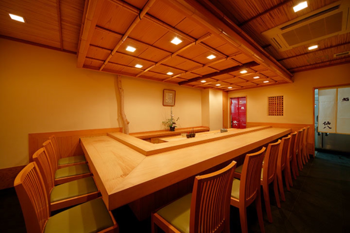 鮨 仙八（すしせんぱち）